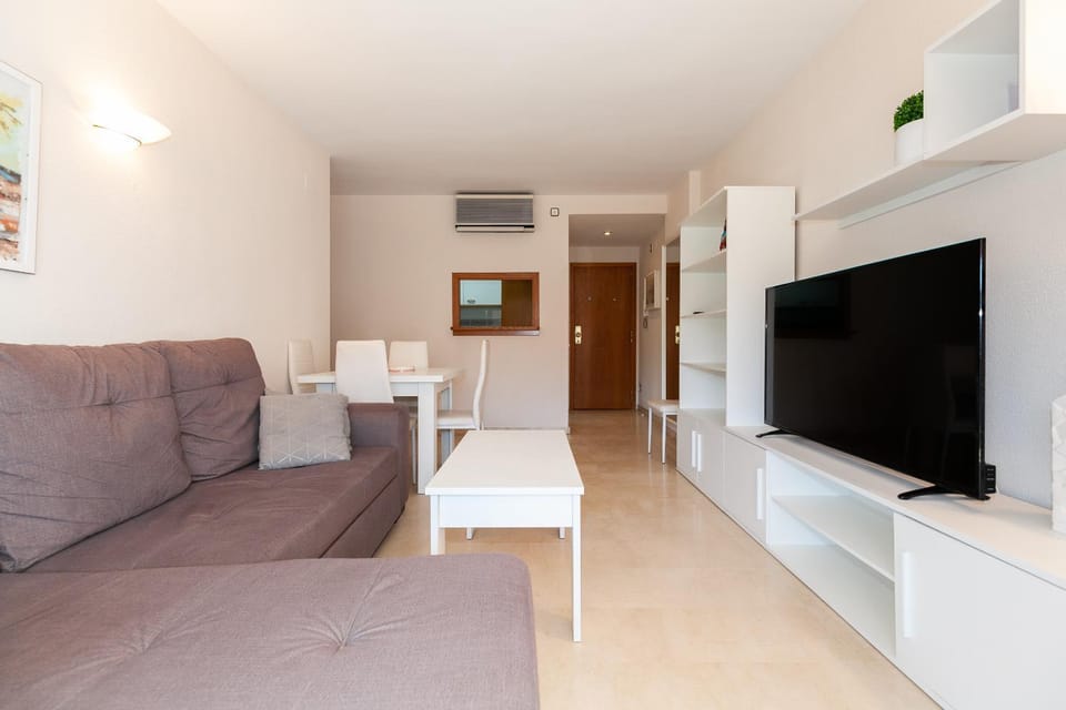 TV and multimedia, Living room, air conditioner
