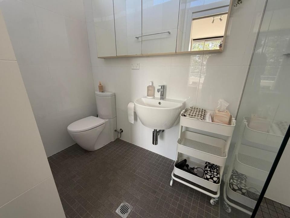 Loveland Penthouse Luxe Lakeside Escape Apartment in Jindabyne