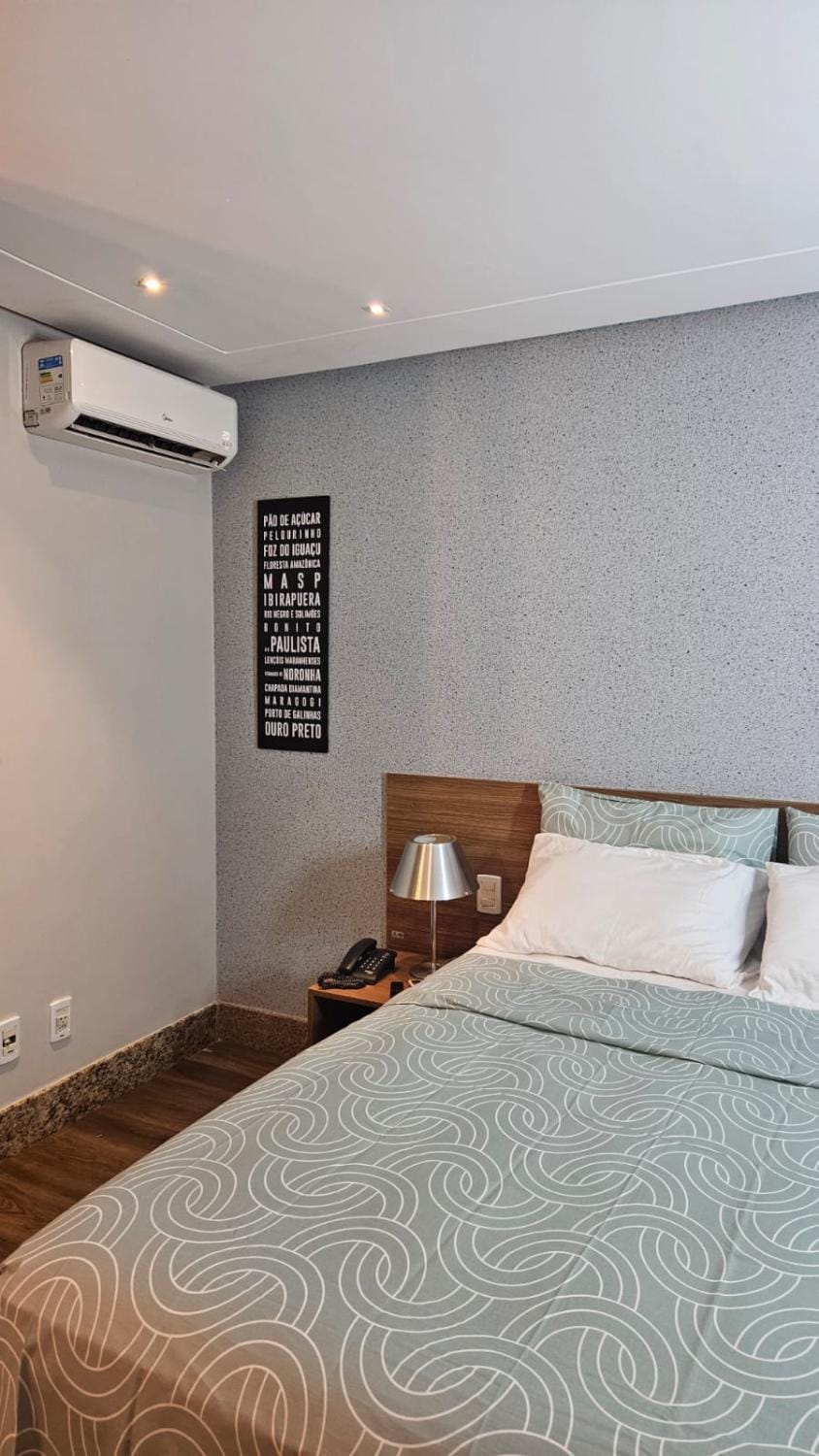 Bed, Bedroom, air conditioner
