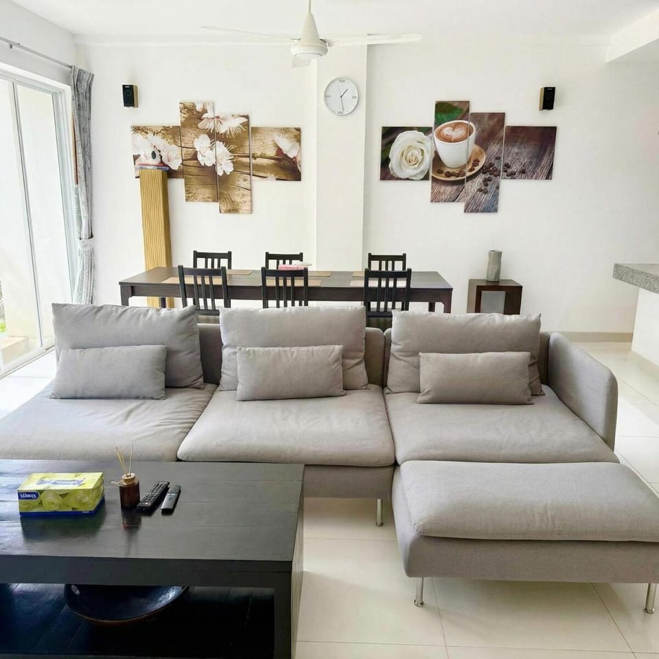 Kamala Hills Ocean Breeze 3 Bedroom Loft with Access to 3 Pools Apartment in Kamala