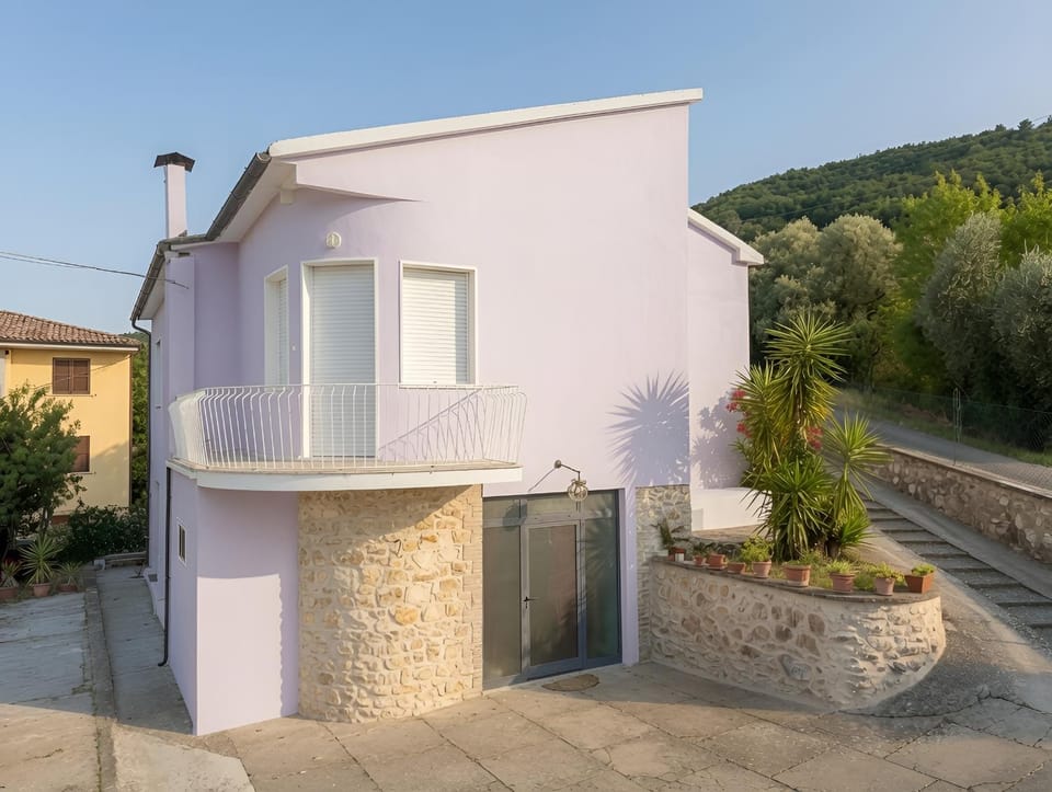 Property building, Day, Natural landscape, View (from property/room), Mountain view