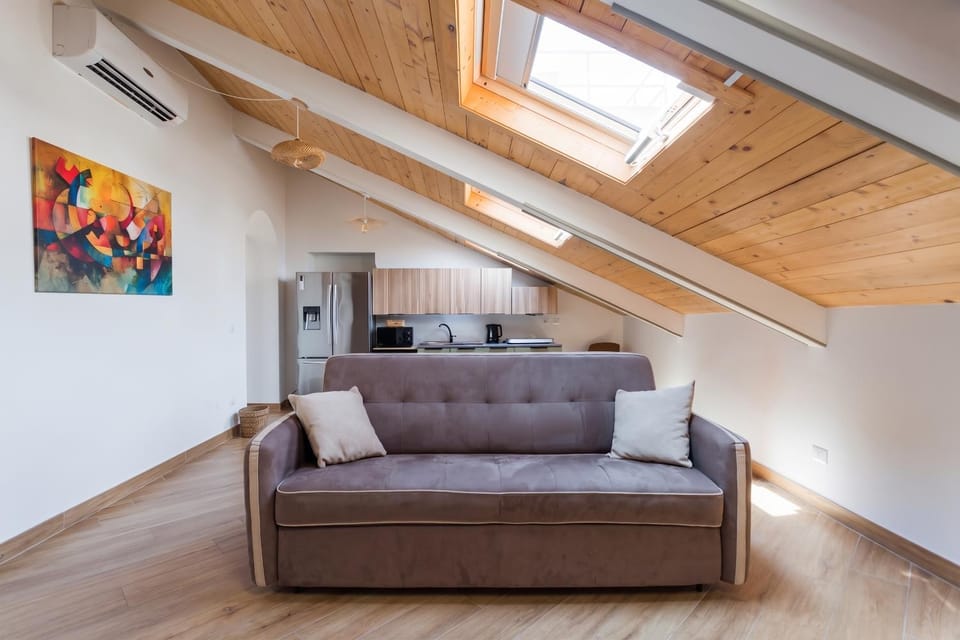 Garibaldi loft 02 Apartment in Naples
