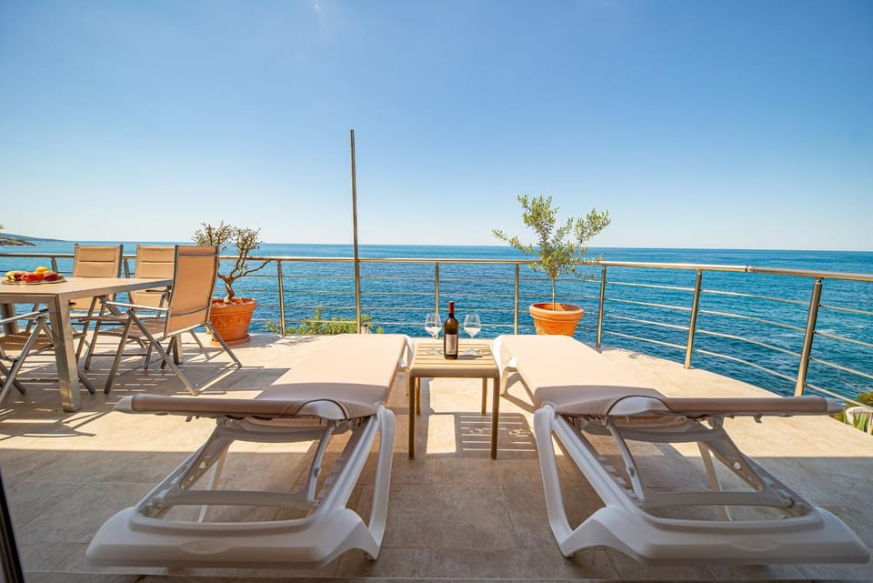 Patio, Day, Balcony/Terrace, Balcony/Terrace, Seating area, Sea view, sunbed