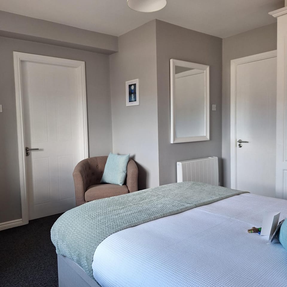 Luxurious Double En-Suite Room Tralee Town Centre Bed and Breakfast in Tralee