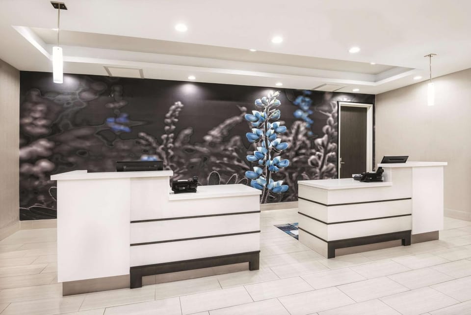 Lobby or reception, On site