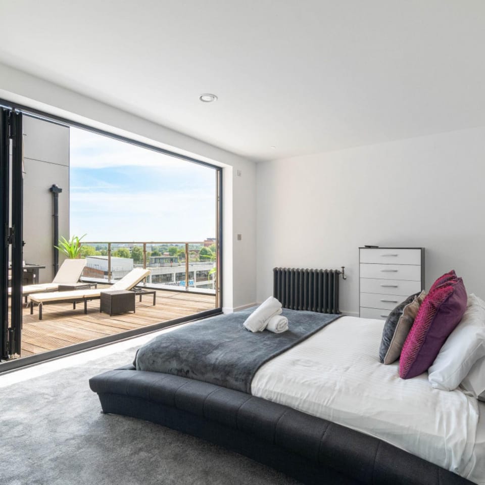 Bed, View (from property/room), Balcony/Terrace, Photo of the whole room, Bedroom, towels