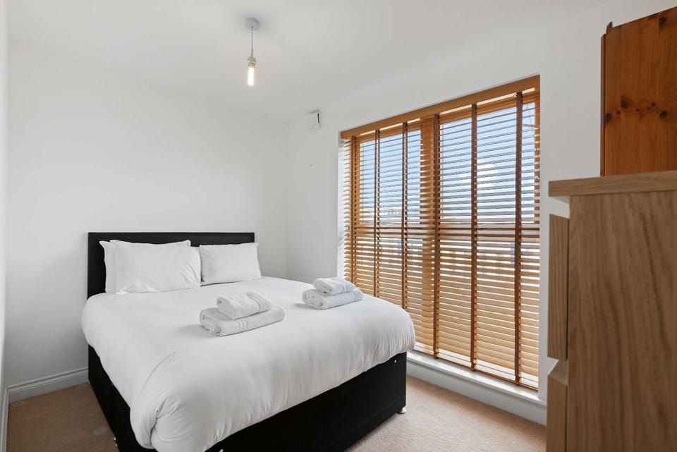 Brighton Getaway - Modern Apartment with Balcony Apartment in Brighton