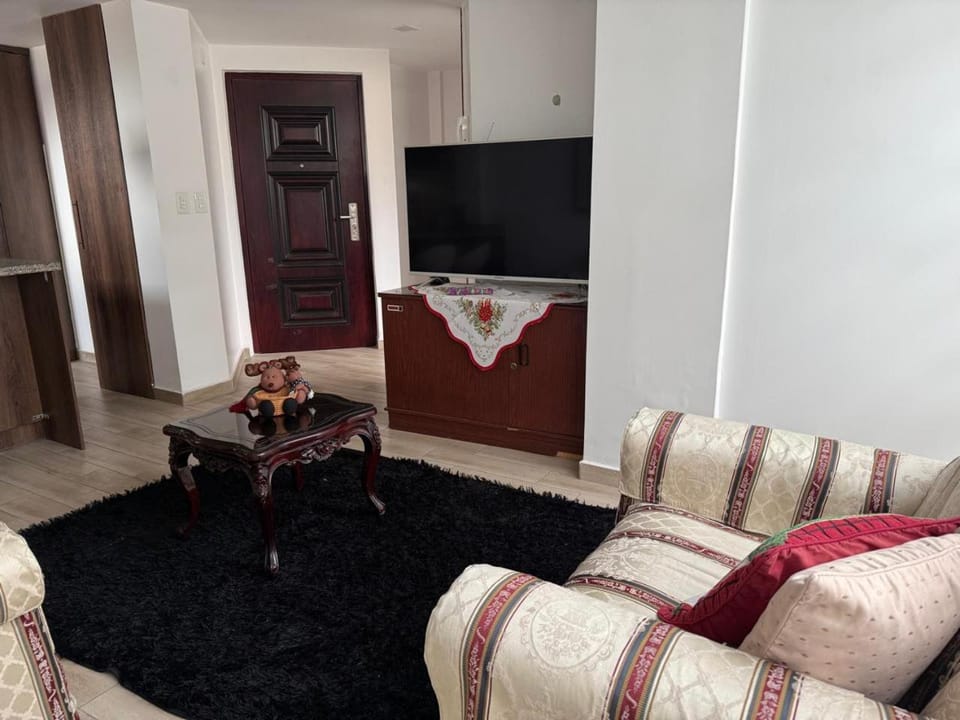 Smyrna Park Apartment in Quito