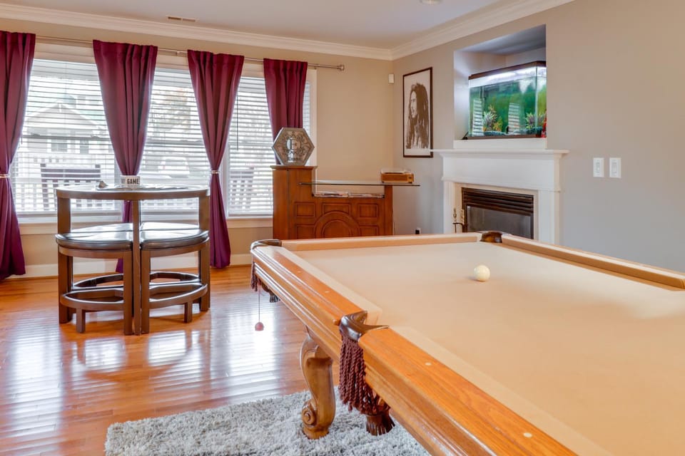 Centrally Located Hampton Roads Home w/ Game Room! House in Portsmouth
