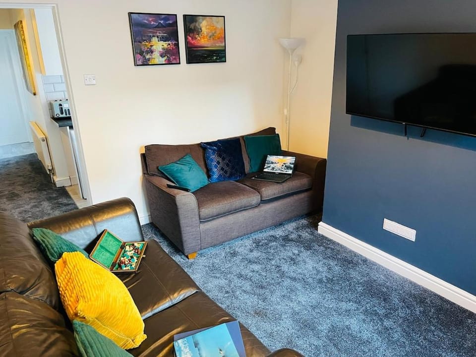 Comfortable 2 bed house in Widnes - sleeps 6 Apartment in Widnes