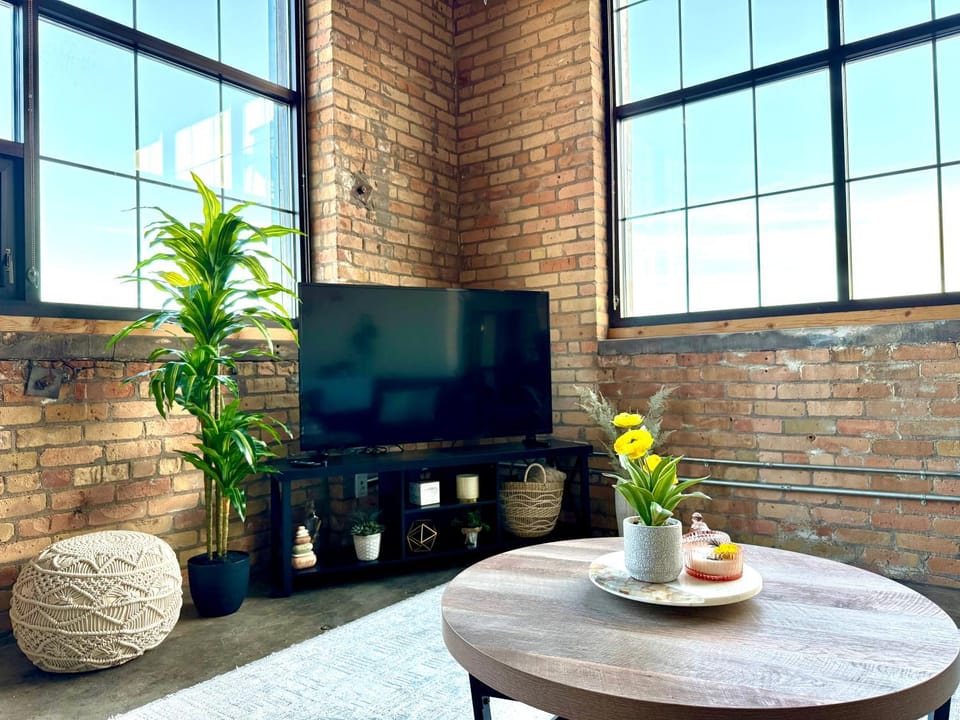 The Luxe Loft Boho Chic Apartment in Canal Park
