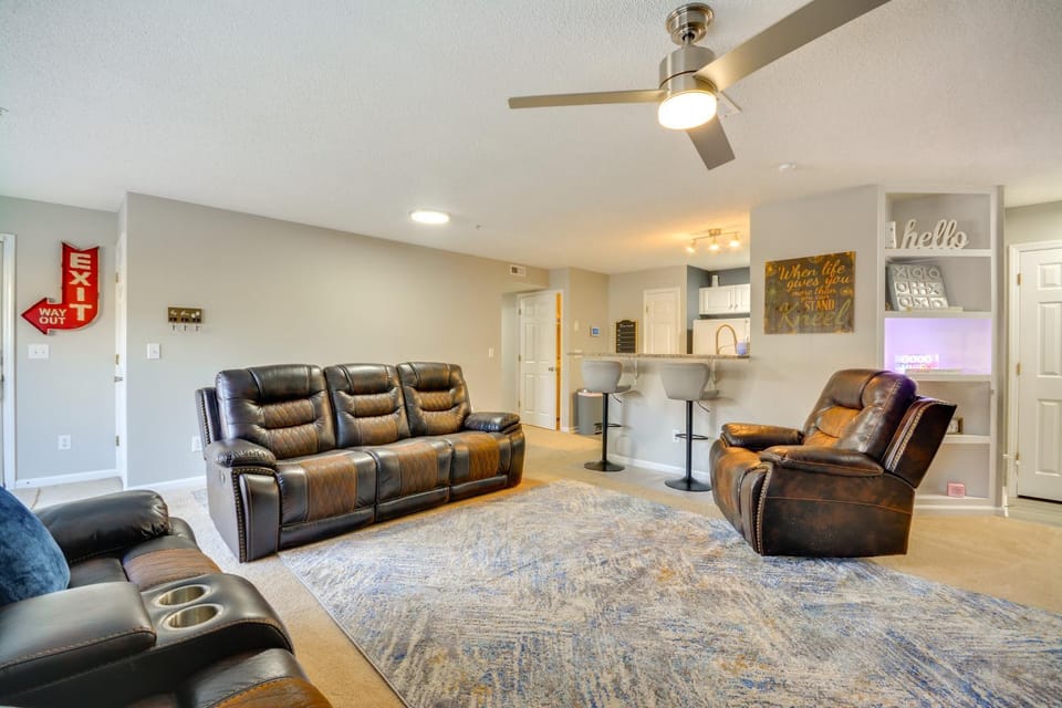 9 Mi to UNCG & Dtwn: Suburban Family Condo House in High Point