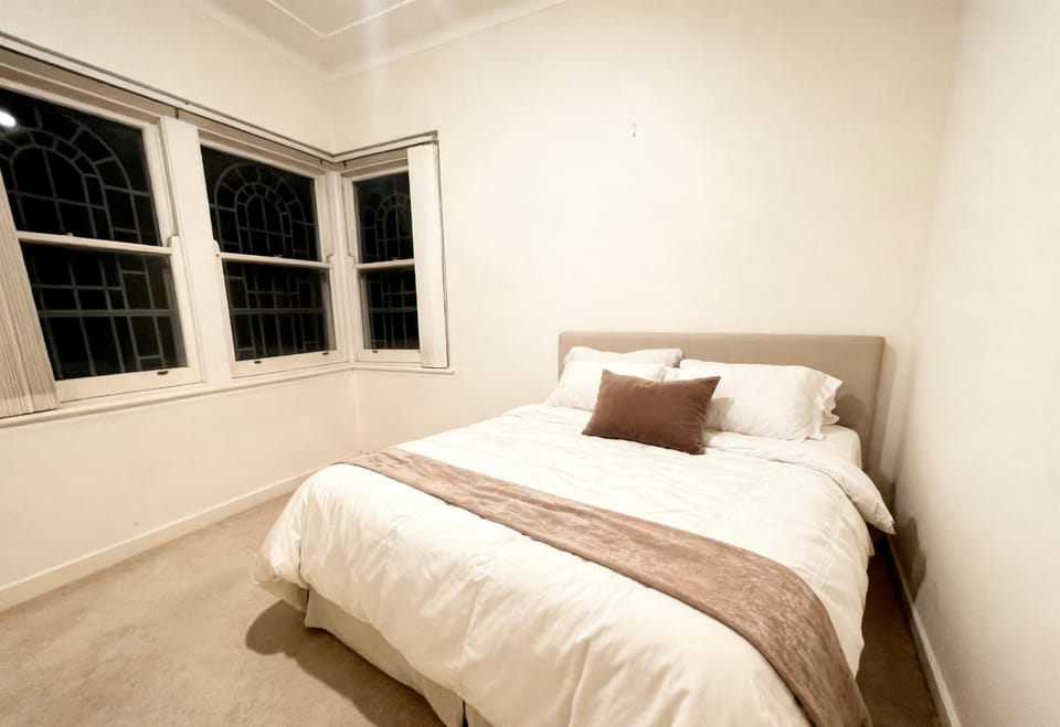 Quiet Guest Room in Burwood Vacation rental in Sydney