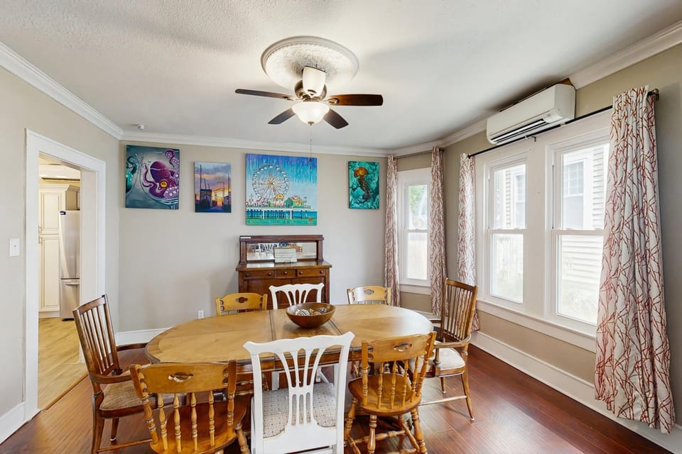 Salty Toes House in Galveston Island