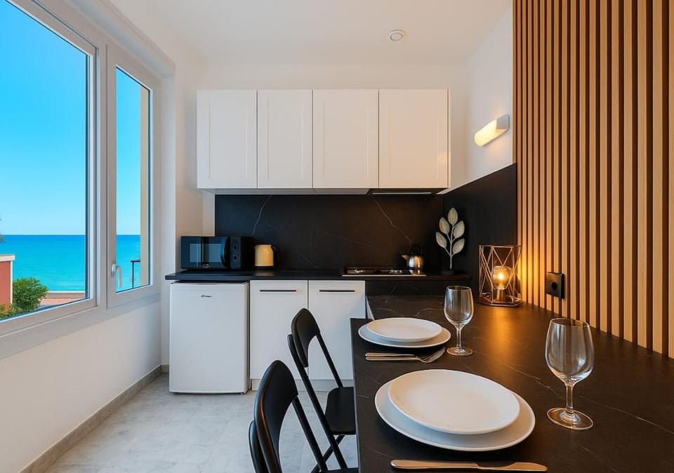 Beach Studio on Cagnes sea front Apartment in Cagnes-sur-Mer