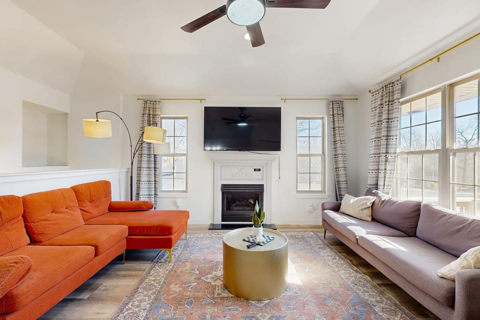 Float & Unwind House in Rogers
