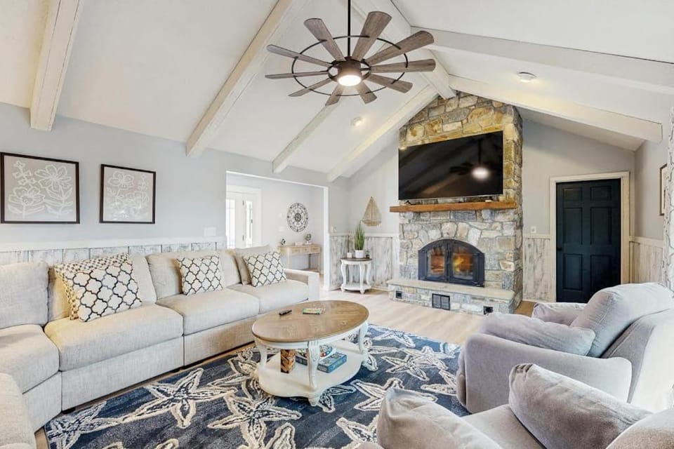 Cherry Grove Beach Retreat House in North Myrtle Beach