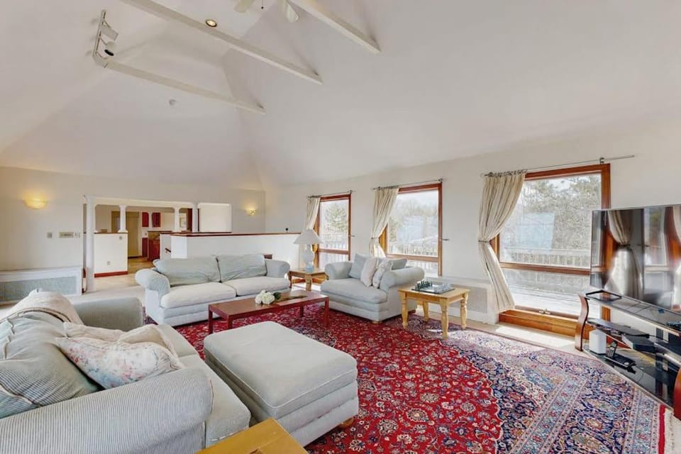 La Casa De La Playa House in Gloucester