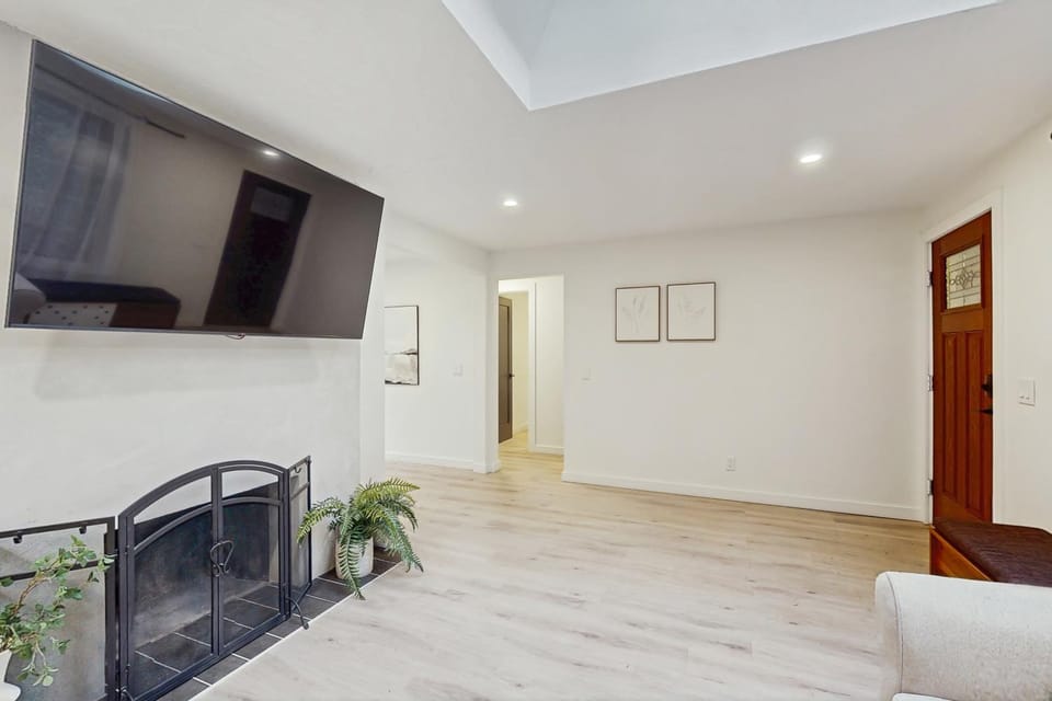 Anderson Island Escape House in Anderson Island