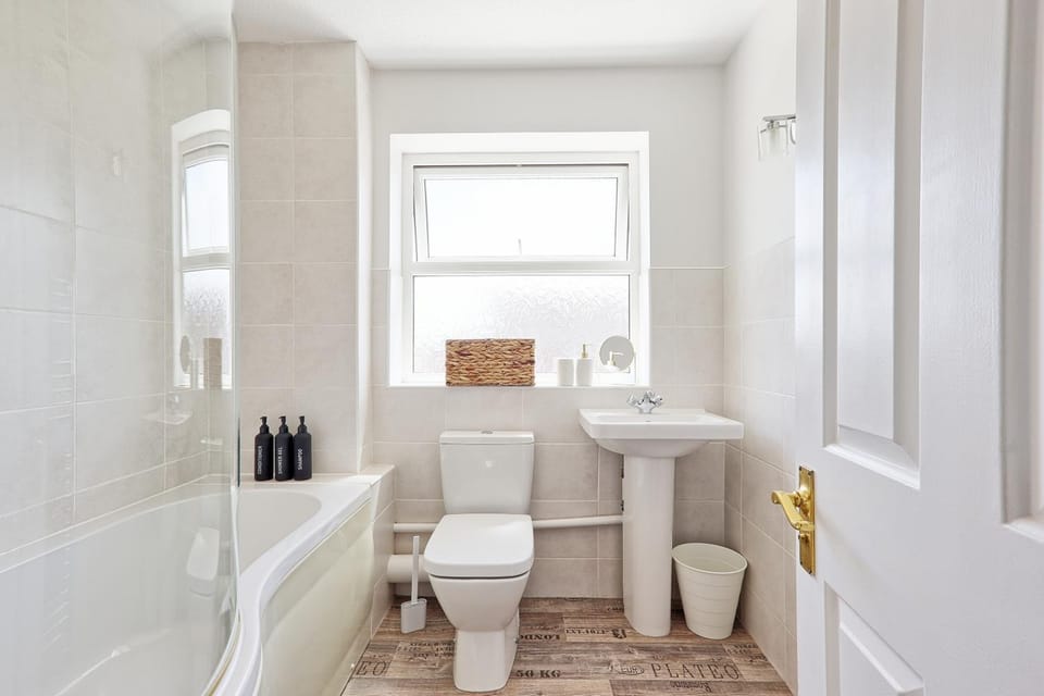 Toilet, Bathroom, Bath
