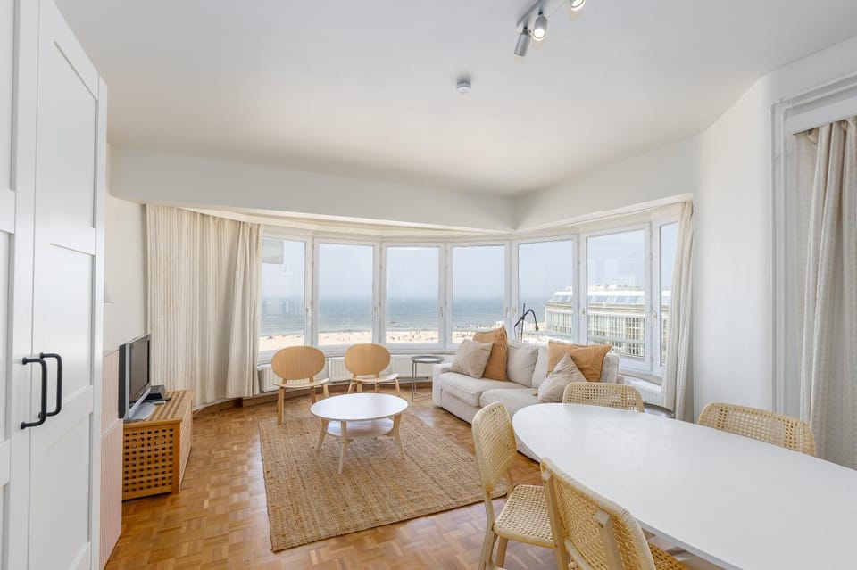 LECOMTE - The Shoreline Kursaal 65 Apartment in Ostend