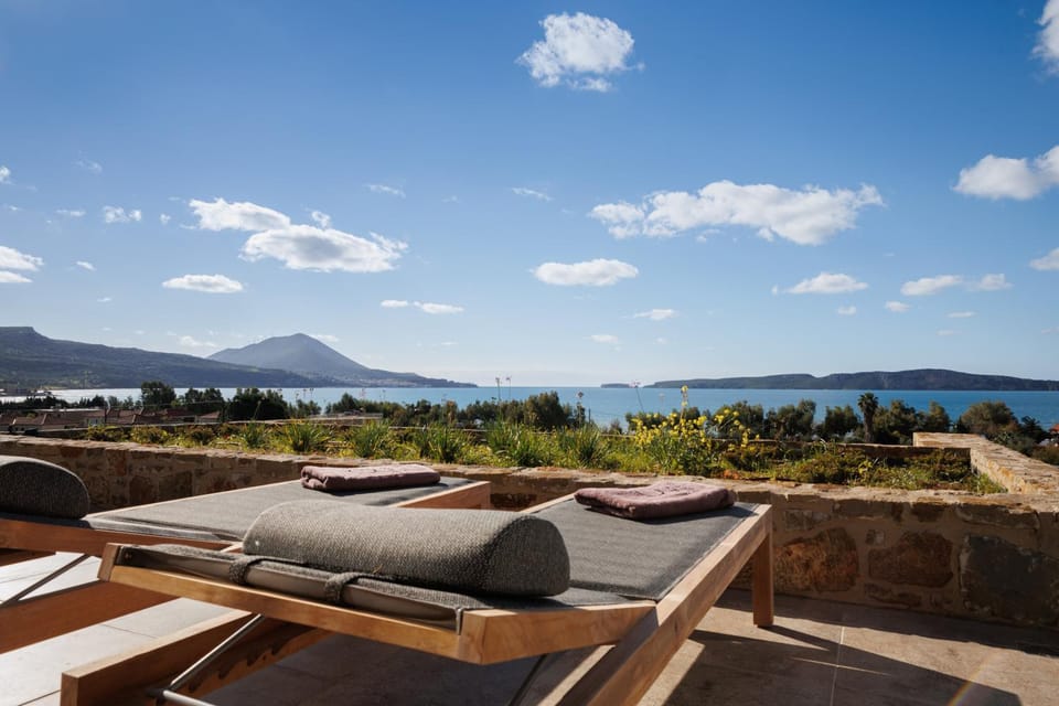 Penthouse Villa with Private Pool, Sauna & Seaview Villa in Messenia