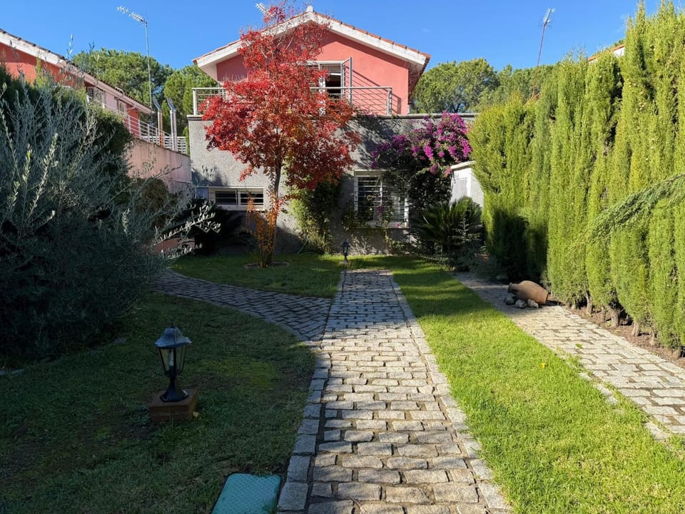 Property building, Natural landscape, Garden, Garden view