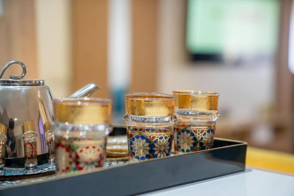 Coffee/tea facilities, Kitchen or kitchenette, Food