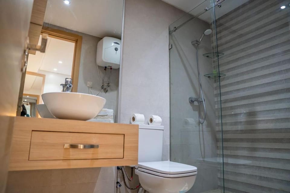 Shower, Toilet, Bathroom