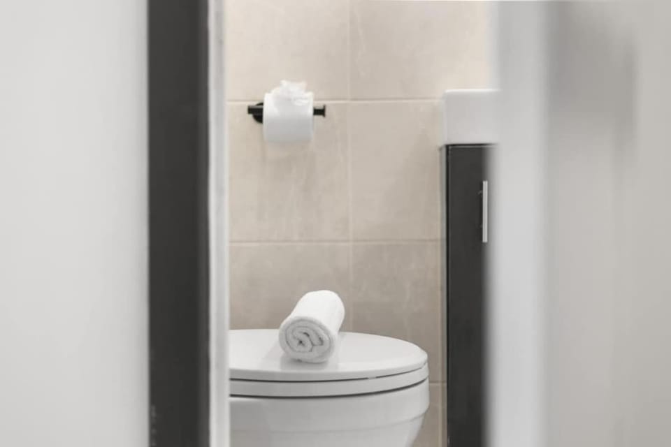 Stylish Studio and Parking Fast access Central London Apartment in Wembley