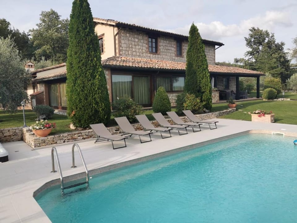 Il Casale del Conte Chalet in Umbria