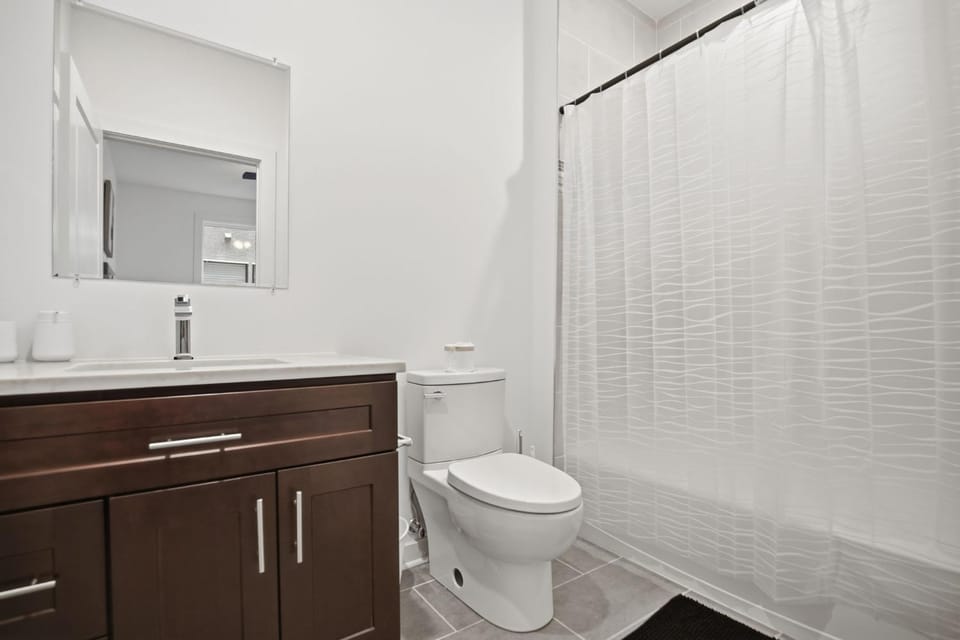 Cozy 1BR home inside the Fairmount Square building Apartment in Philadelphia
