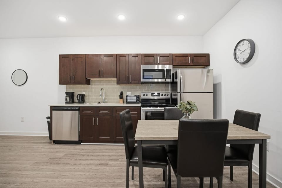 Modern 1BR1BA unit at Fairmount Square Apartment in Philadelphia
