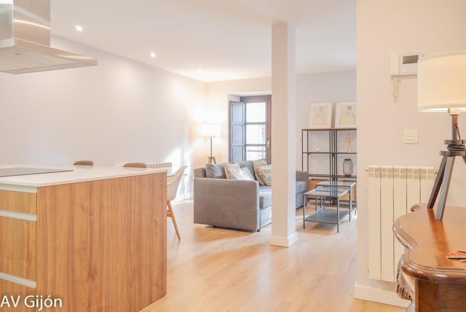 Facade/entrance, Kitchen or kitchenette, Living room
