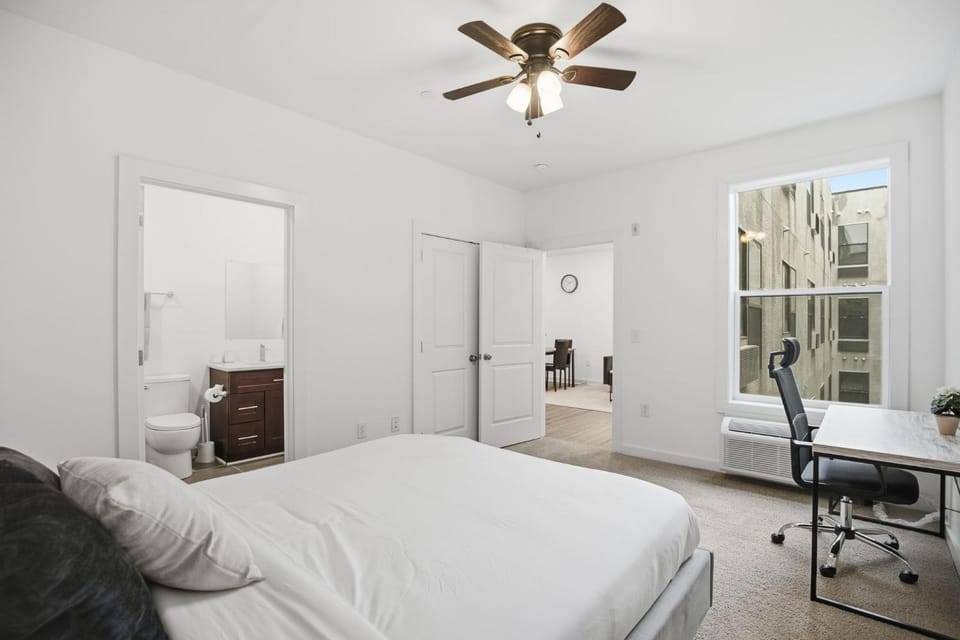 Attractive 1BR1BA apartment at Fairmount Square Apartment in Philadelphia
