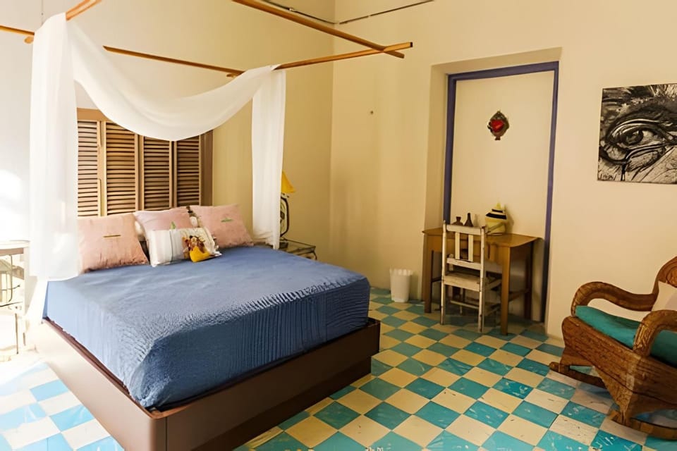 Seating area, Bedroom