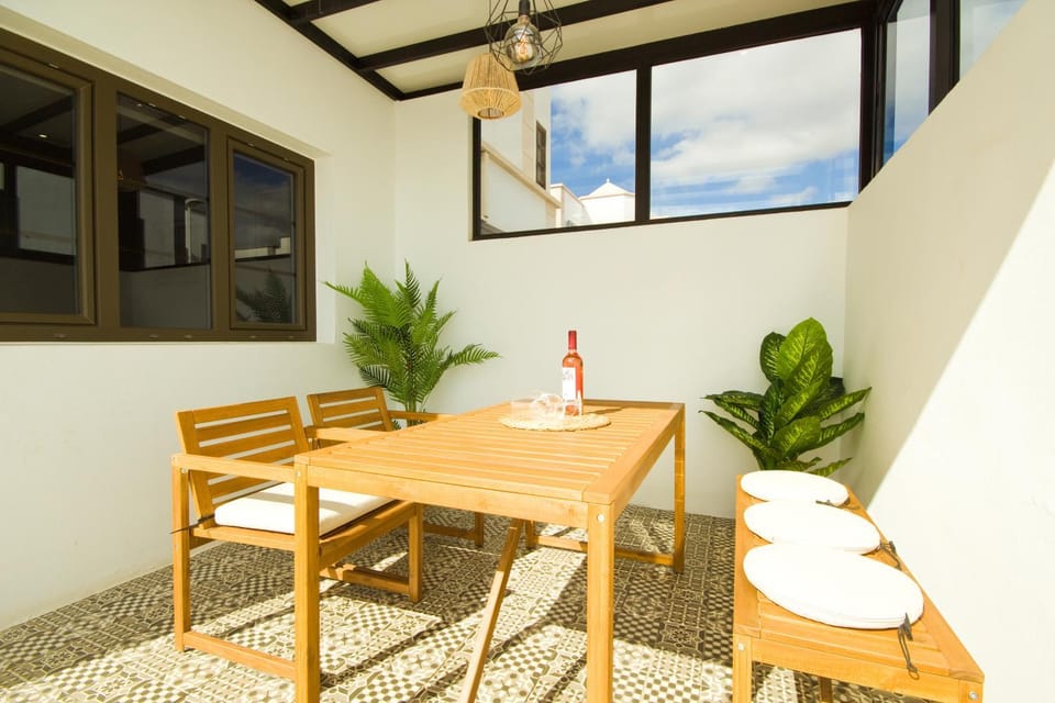 Casa Victoria - By AZ Rentals Villa in Isla de Lanzarote