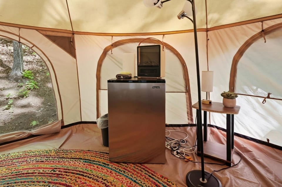 RRG Glamping Tent, Heated, Fire Pit, Hot Tub Luxury tent in Kentucky