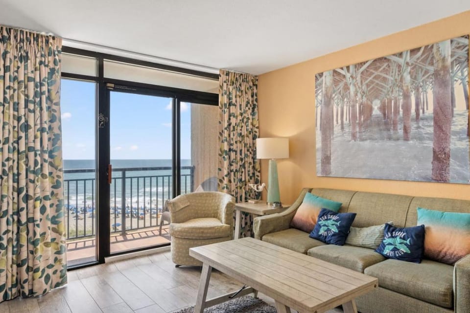 Balcony/Terrace, Living room, Seating area, Sea view