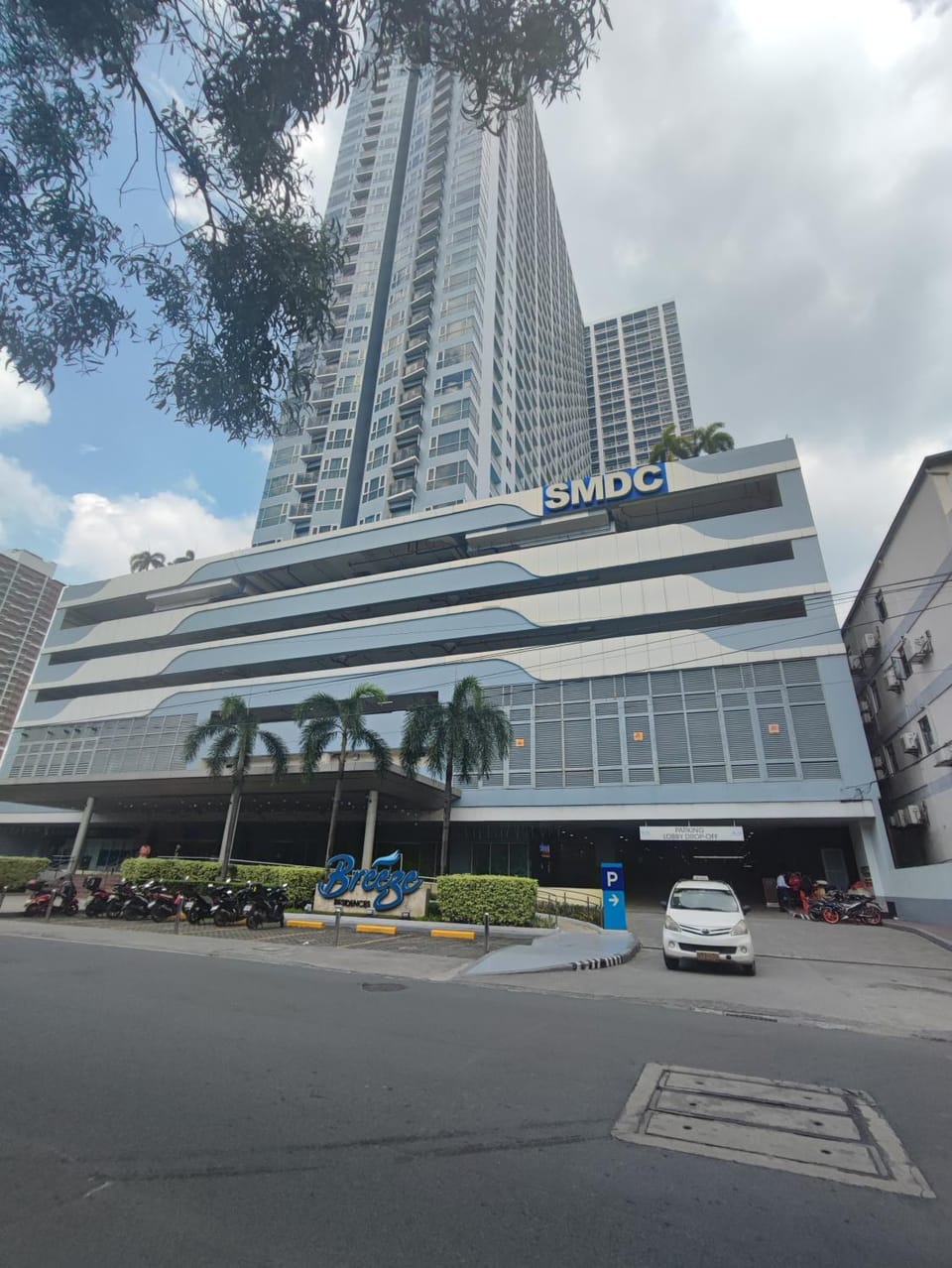 Property building, Location