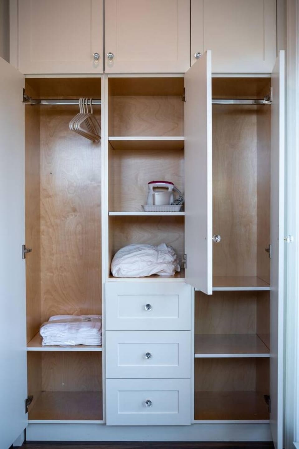 New Quiet Charming 1BR Suite near UBC & PW Park Apartment in Vancouver