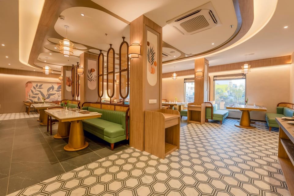 Restaurant/places to eat, Restaurant/places to eat