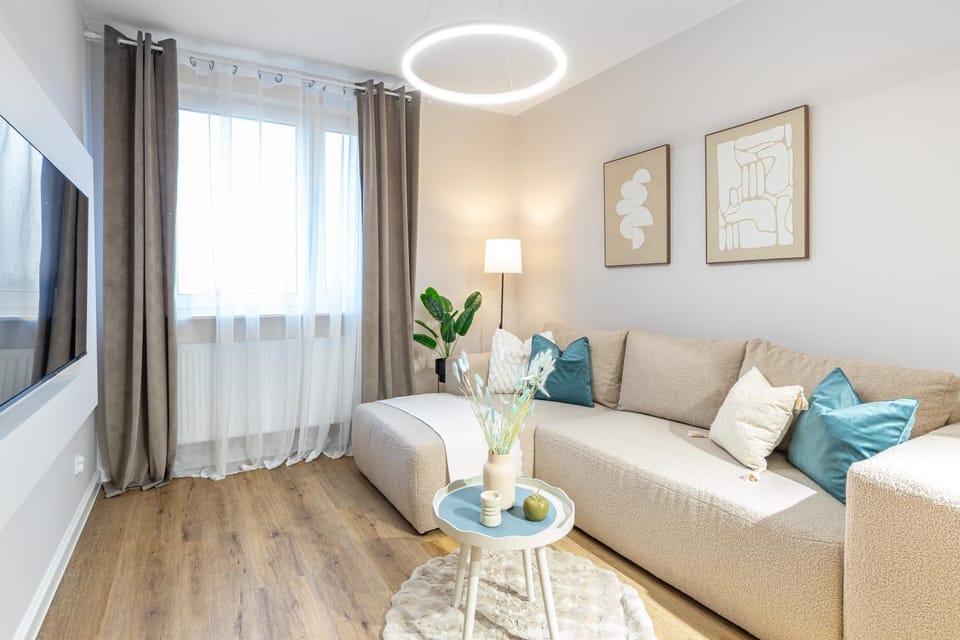 Family AirPort Stop by VAYA STAYS Apartment in Warsaw