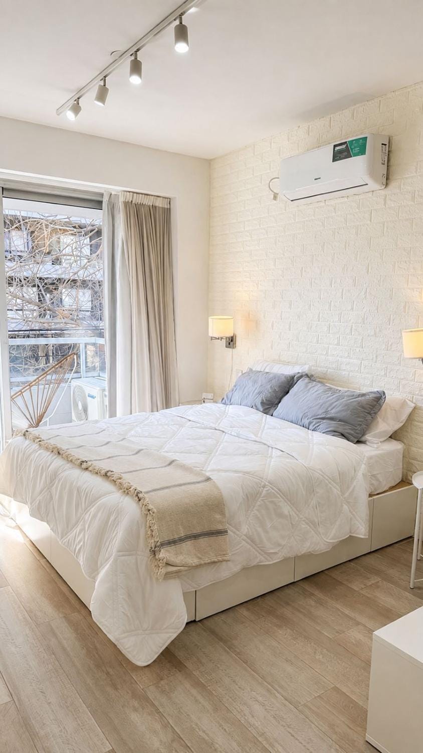 Bed, Balcony/Terrace, heating, air conditioner