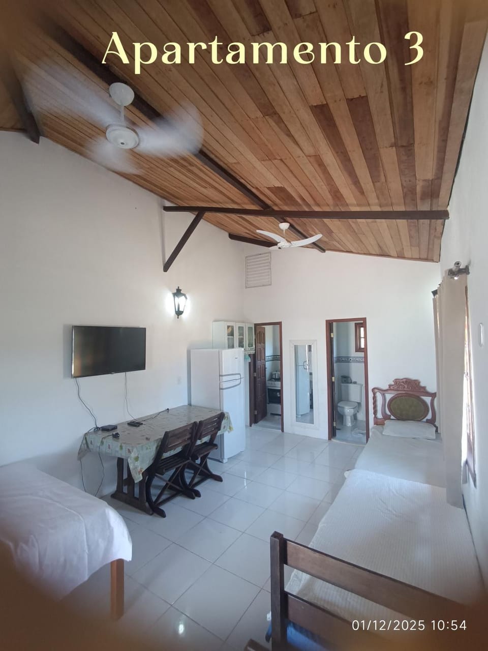Bed, TV and multimedia, Photo of the whole room, Dining area