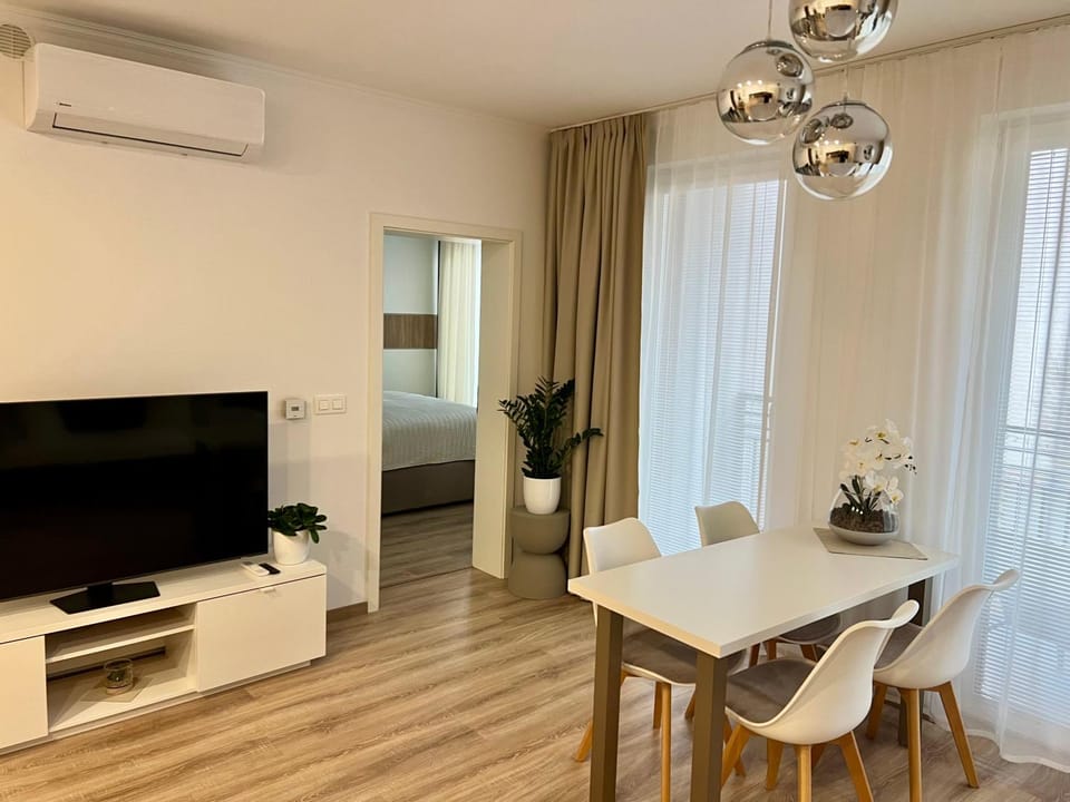Die LUX Modern Apartment Near City Center with Free Private Parking Apartment in Bratislava