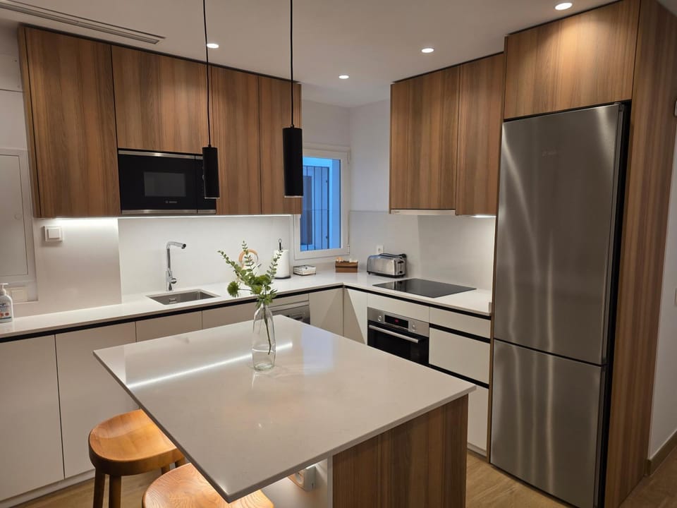 Kitchen or kitchenette, kitchen