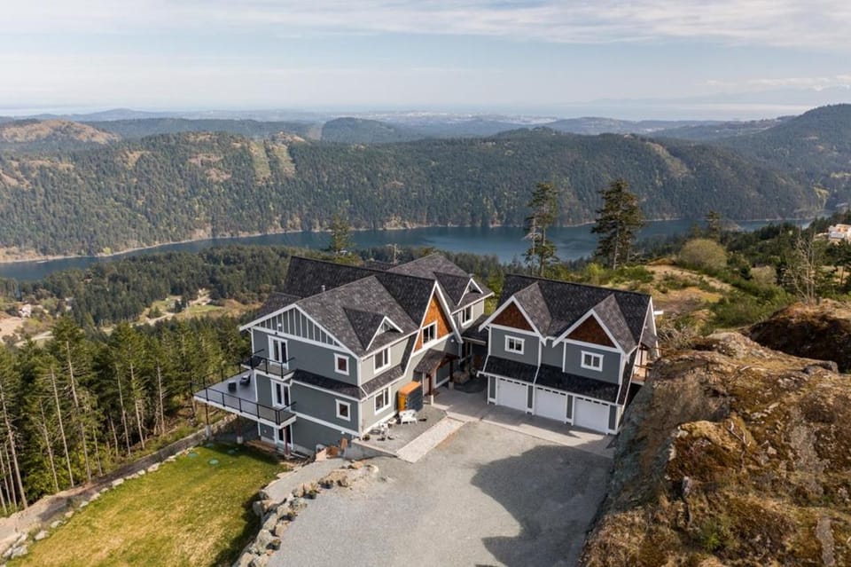 Property building, Natural landscape, Bird's eye view, Mountain view