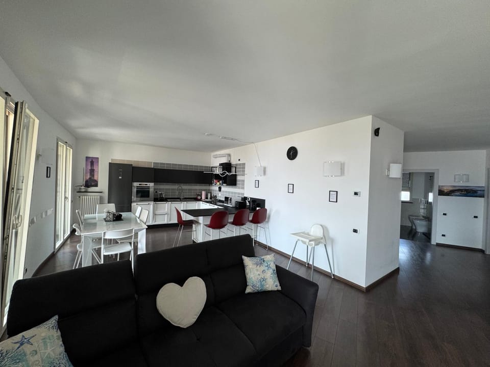 Kitchen or kitchenette, Living room, Dining area