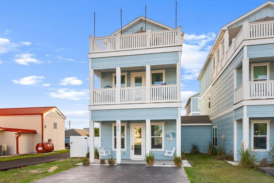 The Tempest House in Lower Grand Lagoon